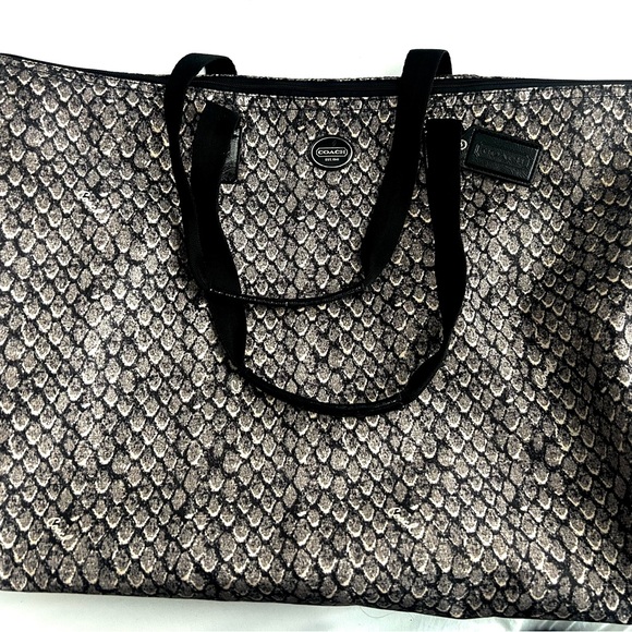 *SOLD* COACH SNAKE PRINT NYLON WEEKENDER TOTE BAG. - Picture 1 of 4